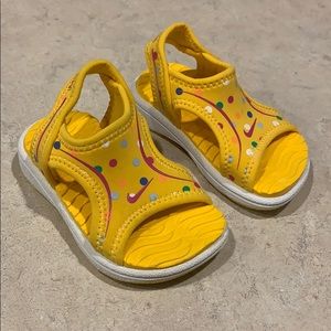 Like brand new  Nike sandals